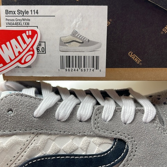 Vans Men’s Bmx Style 114 Peraza Grey/White
VN0A4BXL1XM
Sneakers - Picture 16 of 16